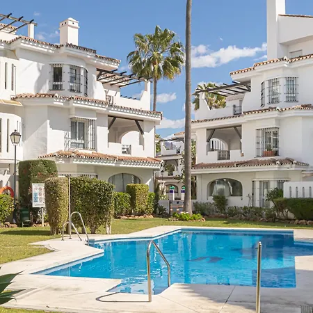 Apartamento Naranjos De Luxury - Happy Marbella